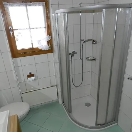Apartamento Silberdistel Appartement-fewo- Dusche- Wc- 2 Schlafraeume 4-bettwohnung By Interhome Lauenen